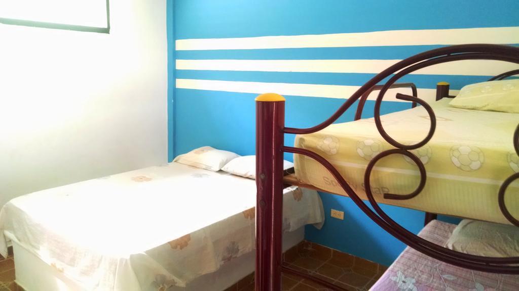 Hostal Dumbira Taganga Phòng bức ảnh