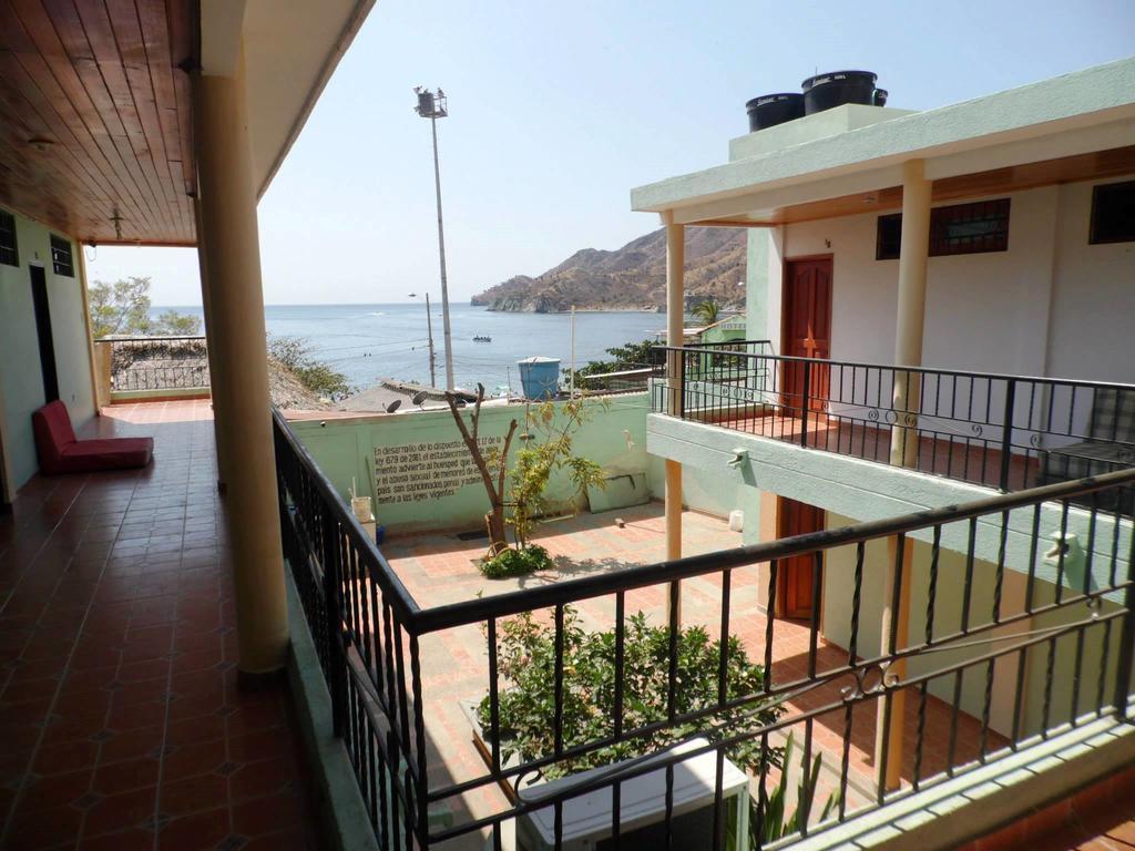 Hostal Dumbira Taganga Ngoại thất bức ảnh