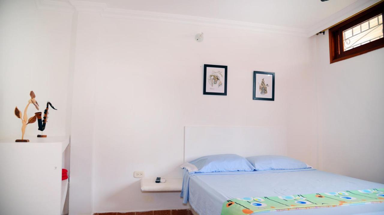 Hostal Dumbira Taganga Ngoại thất bức ảnh
