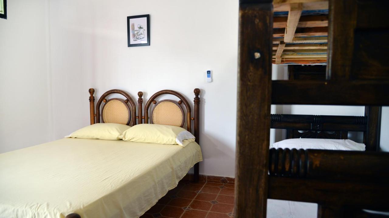 Hostal Dumbira Taganga Ngoại thất bức ảnh