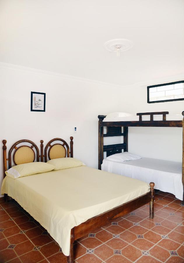 Hostal Dumbira Taganga Ngoại thất bức ảnh
