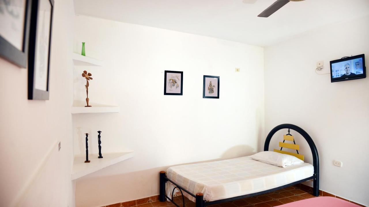 Hostal Dumbira Taganga Ngoại thất bức ảnh